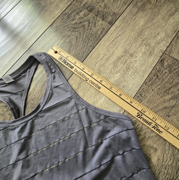 Athleta Women's Medium Gray and Blue Tank Tops - Picture 6 of 13